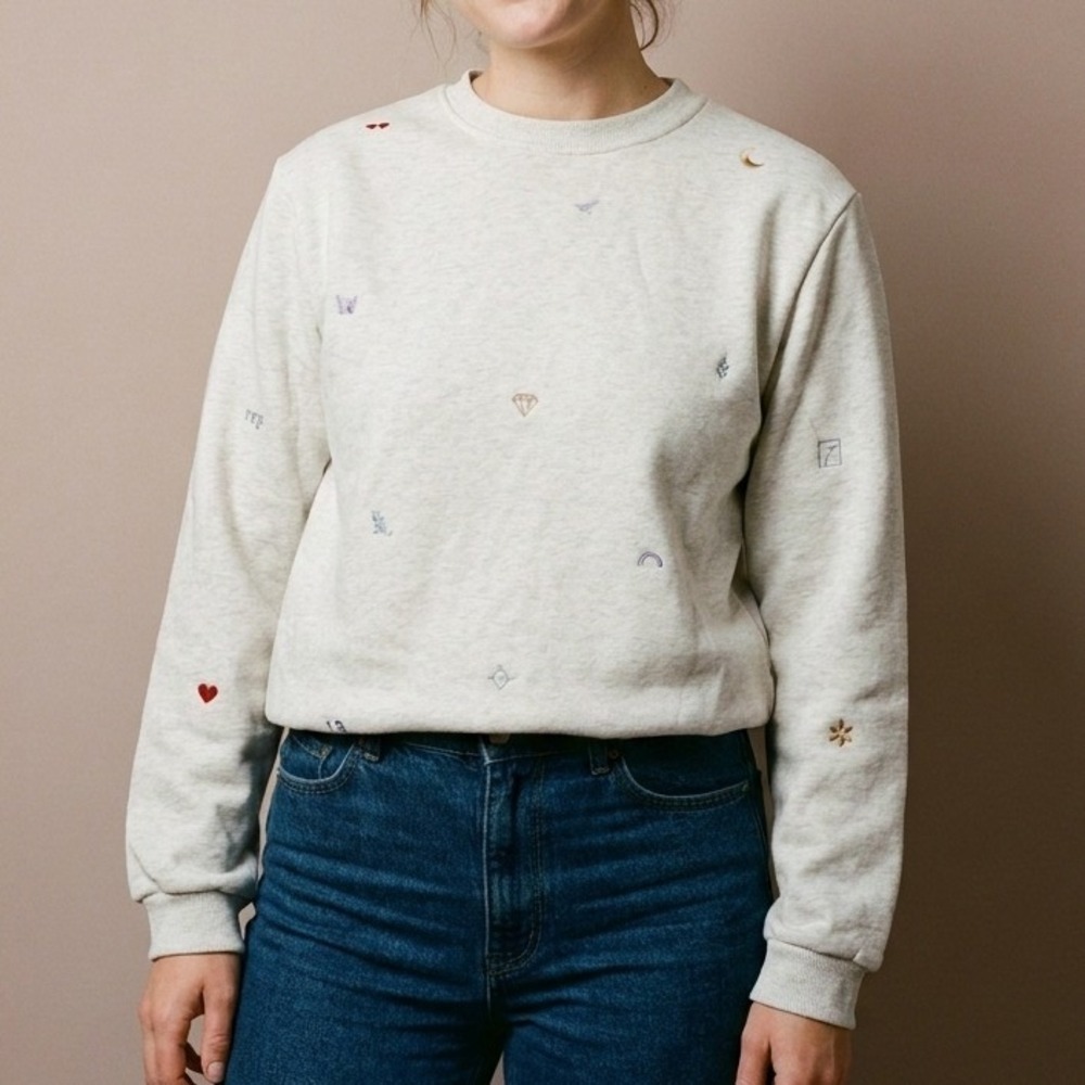 Mojo Provo Taylor Swift Eras Charm Crew Sz Medium Grey Crewneck Sweatshirt